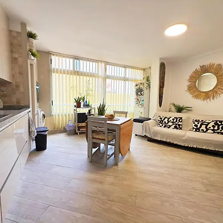 Despierta Junto Al Mar *